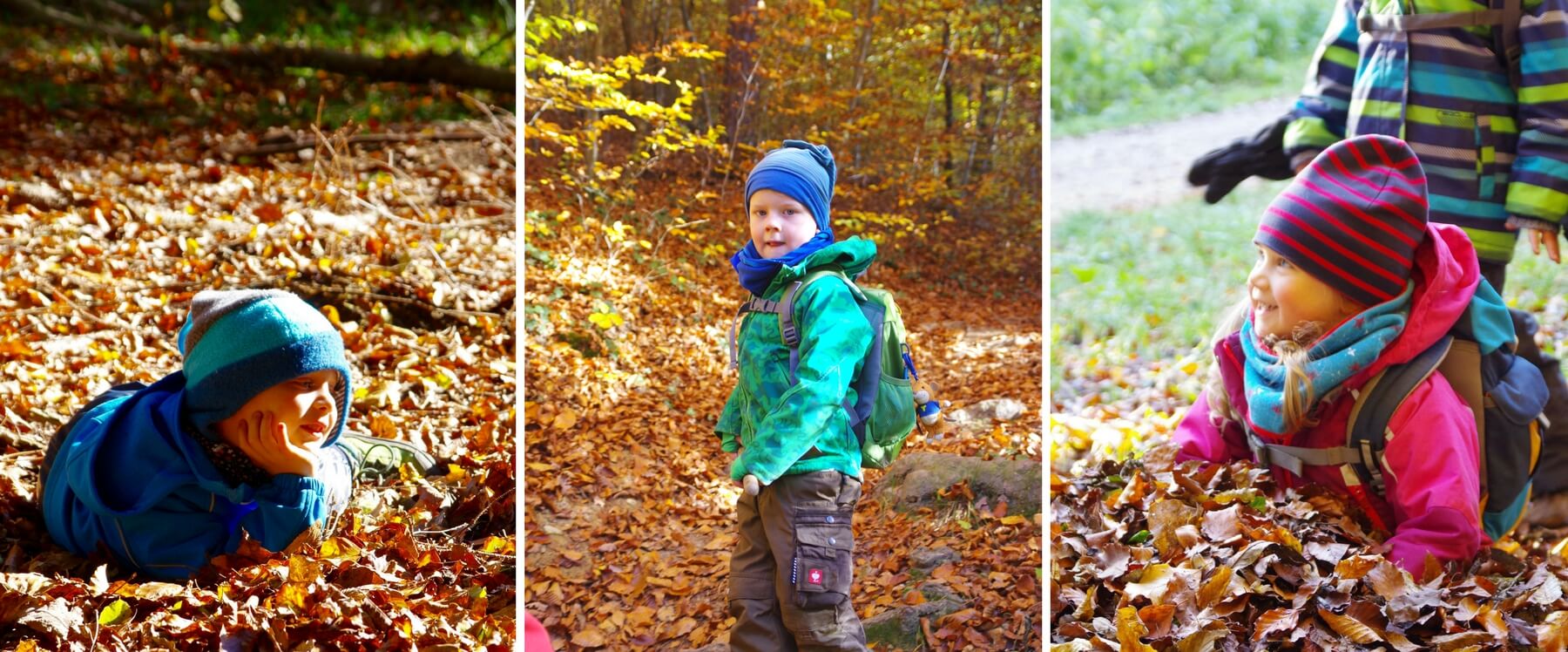 Kinder spielen im Herbst